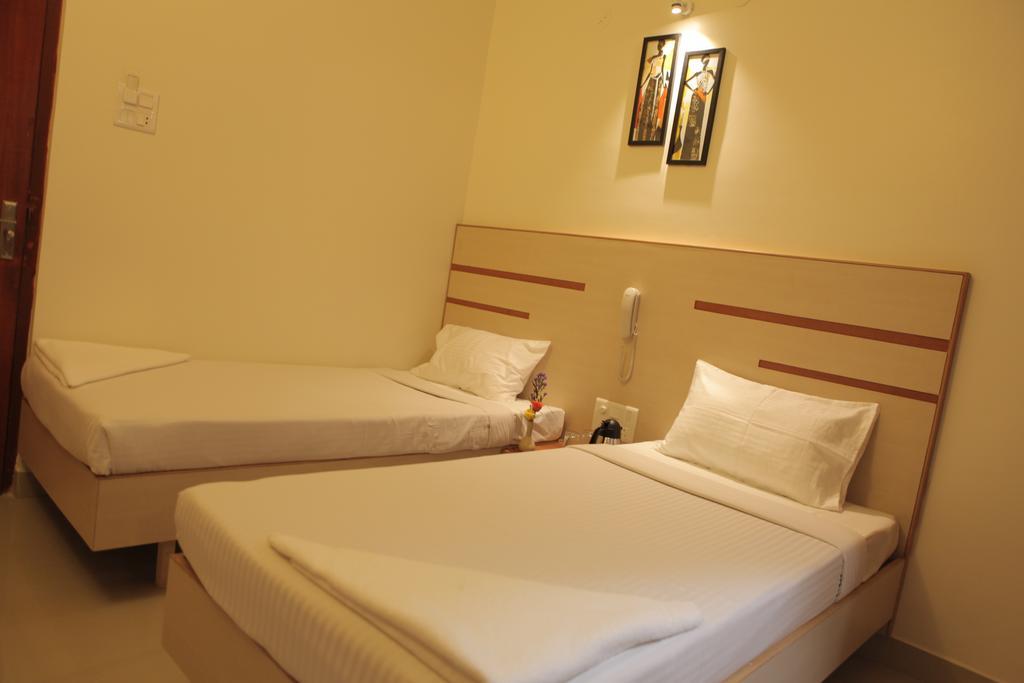 Our Nest Hotel Haidarábád Szoba fotó