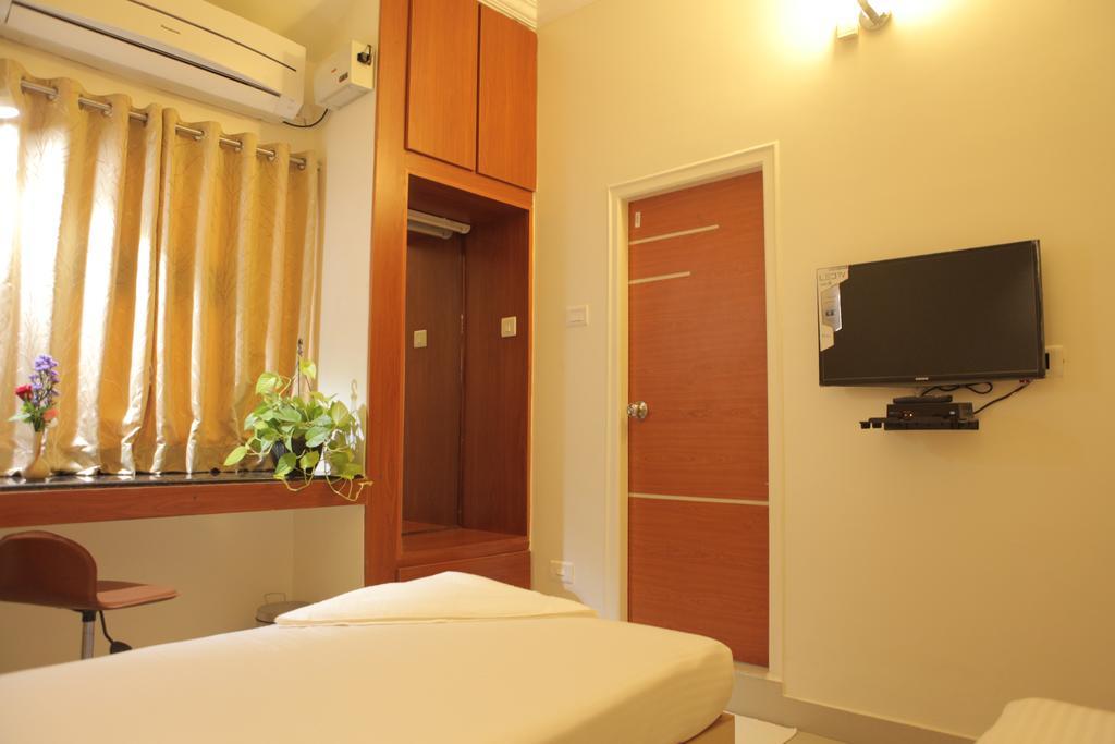 Our Nest Hotel Haidarábád Kültér fotó
